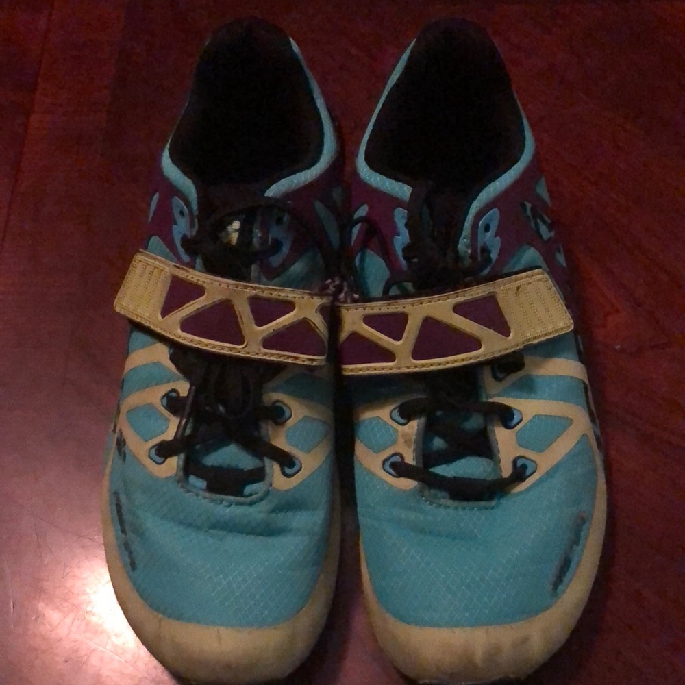 Woman’s inov8 lifters